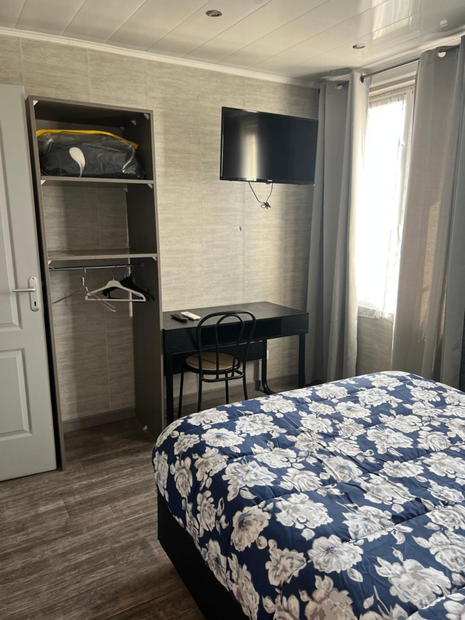 Hotel Des 2 Gares Auxerre Bagian luar foto