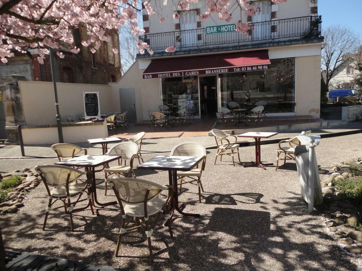 Hotel Des 2 Gares Auxerre Bagian luar foto