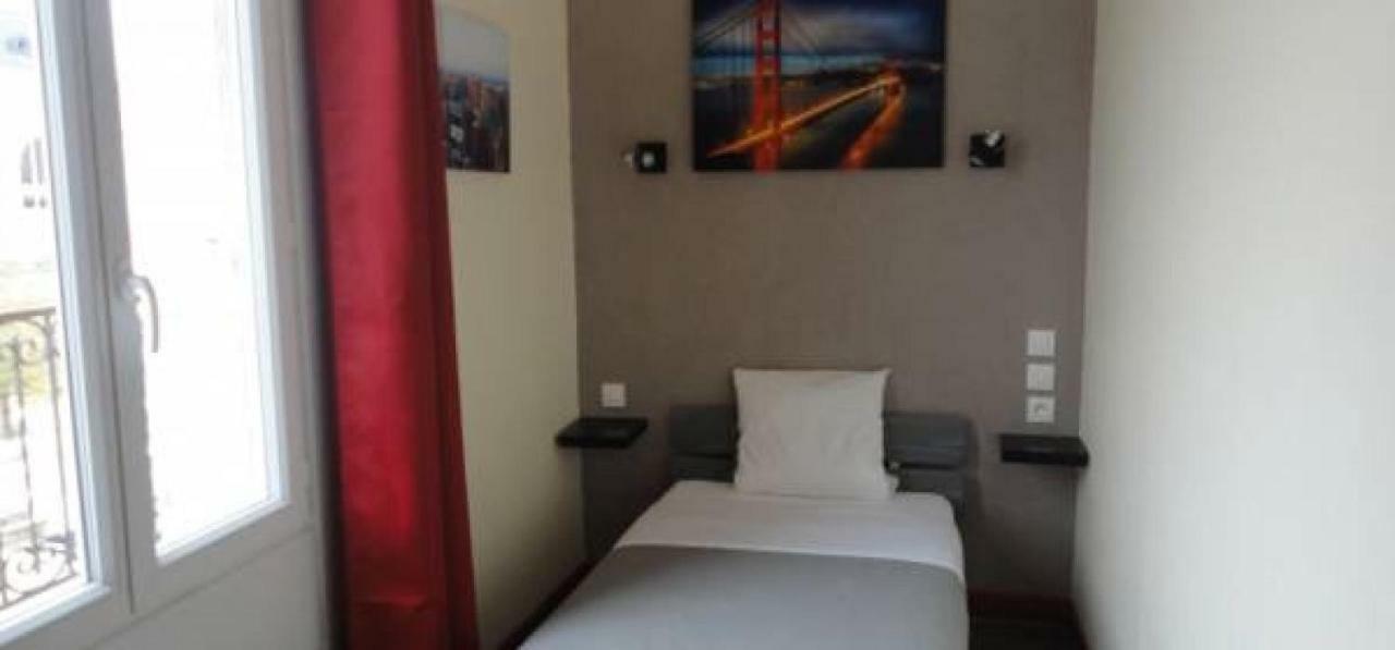 Hotel Des 2 Gares Auxerre Bagian luar foto