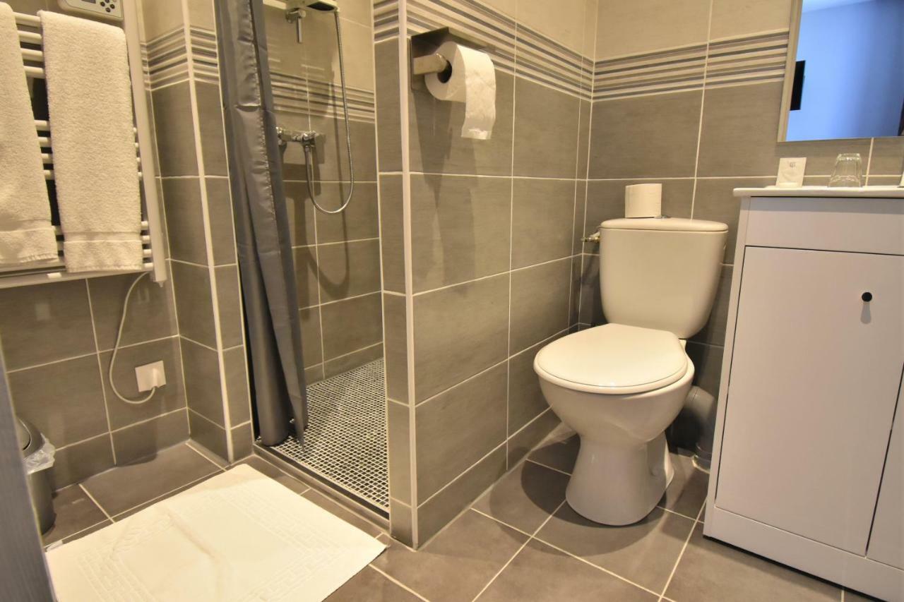 Hotel Des 2 Gares Auxerre Bagian luar foto