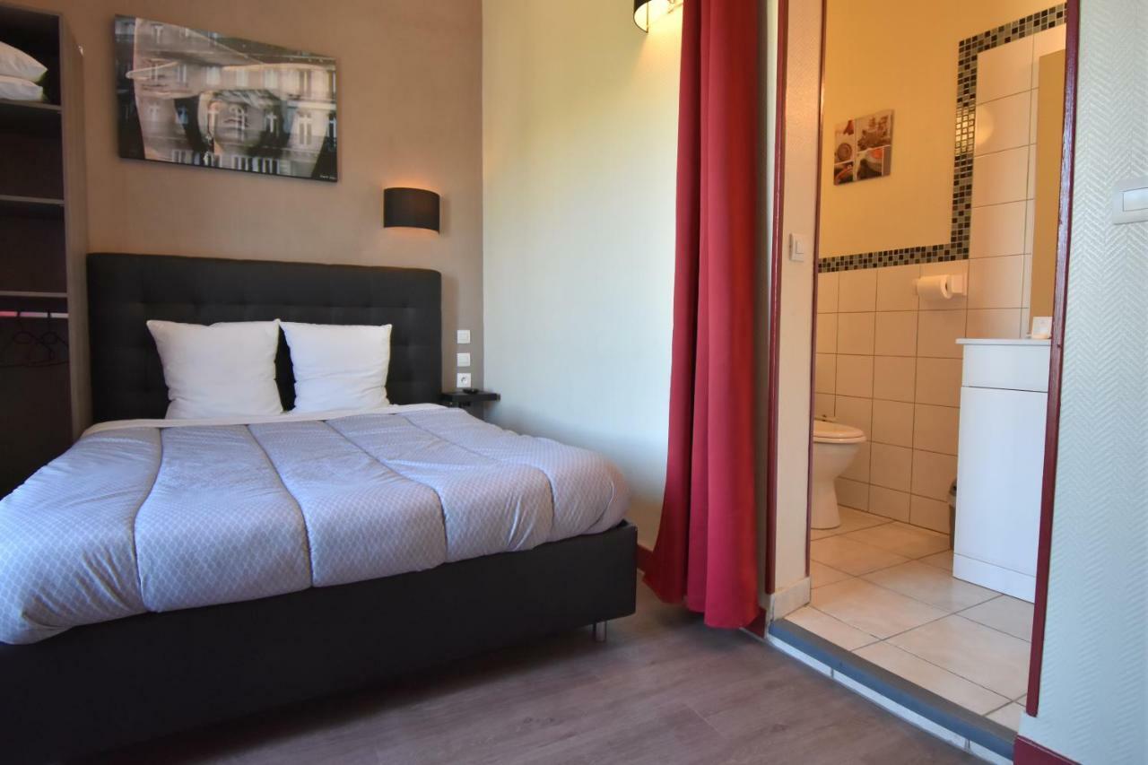 Hotel Des 2 Gares Auxerre Bagian luar foto
